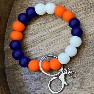 Silicone wristlet keychain